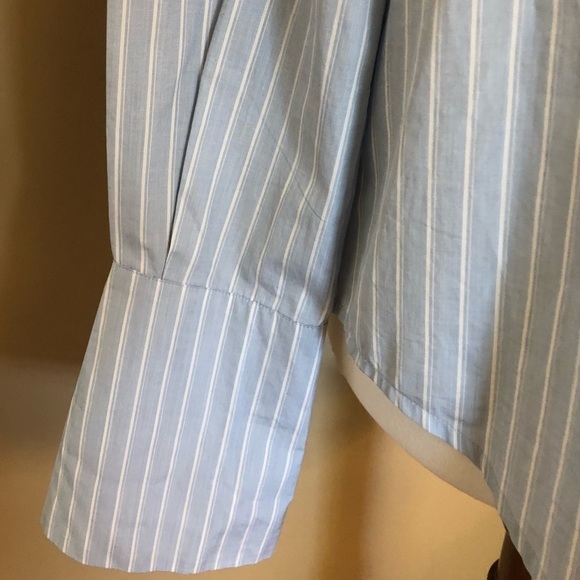 Frame Striped V-Back Button-down Blouse - Picture 4 of 9